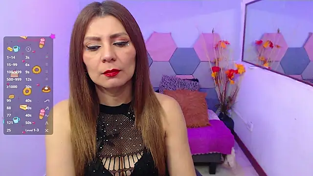 Snapshot of Ximena_Grant chatting on 25, 5, 2026 Ximena Grant online show from 25, 5, 2026