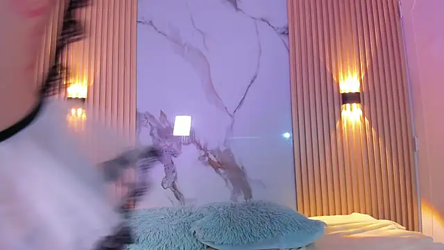 Snapshot of Alana_333 chatting on 10, 10, 2025 Alana 333 online show from 10, 10, 2025