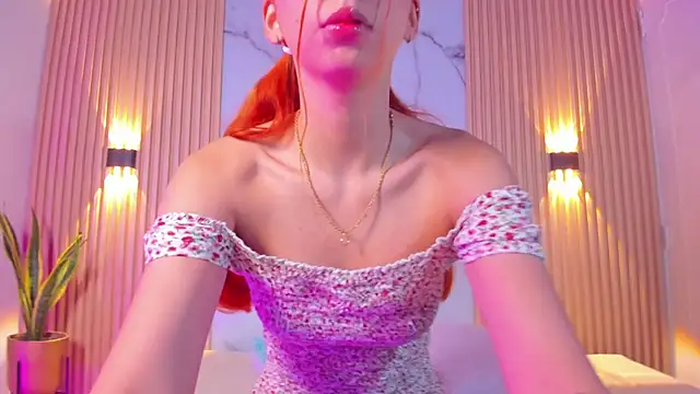 Snapshot of Alana_333 chatting on 24, 10, 2025 Alana 333 online show from 24, 10, 2025