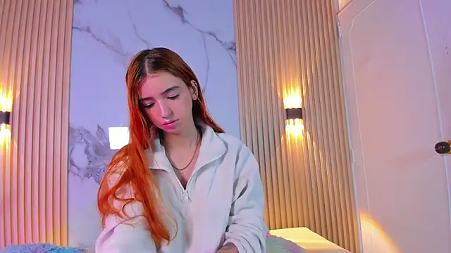 Snapshot of Alana_333 chatting on 19, 11, 2025 Alana 333 online show from 19, 11, 2025