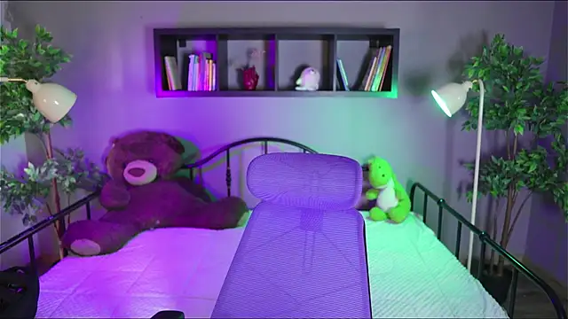 Mystic blue online show from 28, 4, 2026