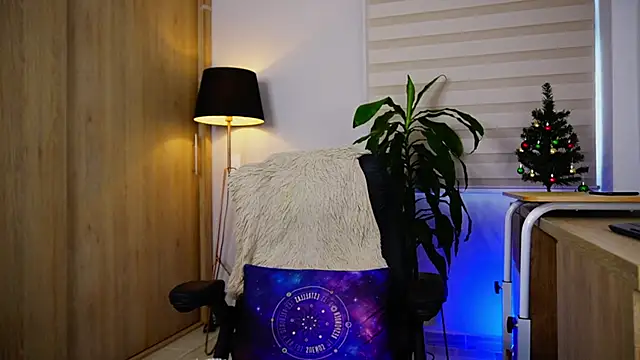 Snapshot of Erick_Thompsonx chatting on 4, 12, 2025 Erick Thompsonx online show from 4, 12, 2025