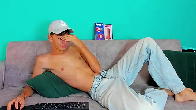 Maikol Ortiz online show from 24, 10, 2025