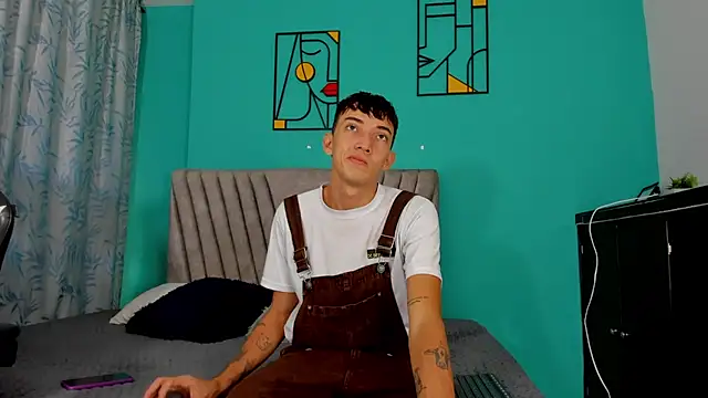 Maikol Ortiz online show from 24, 4, 2026