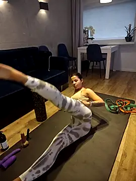 Snapshot of BabyFaceMia chatting on 6, 10, 2025 BabyFaceMia online show from 6, 10, 2025