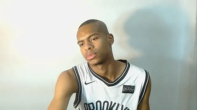 criss zuri online show from 14, 10, 2025