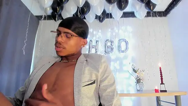 criss zuri online show from 25, 4, 2026