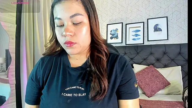 sophie  blare online show from 24, 6, 2026