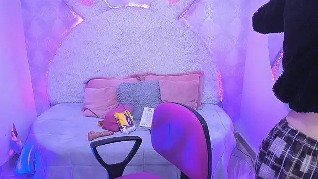 Gaby louse online show from 18, 4, 2026