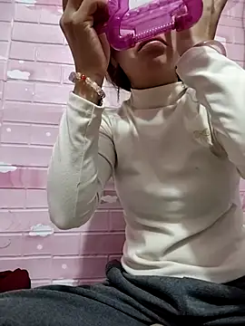 Tin tanny online show from 8, 3, 2026