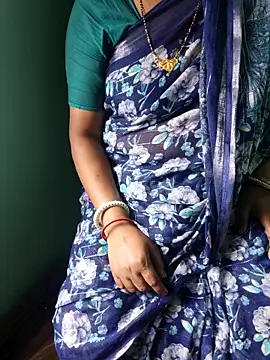 desi boudi87 online show from 21, 4, 2026