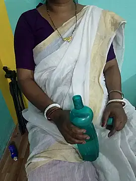 desi boudi87 online show from 24, 4, 2026