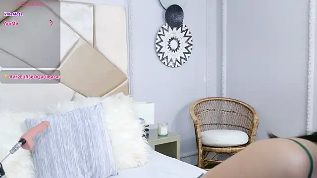 Catalina-Malave online show from 23, 9, 2025