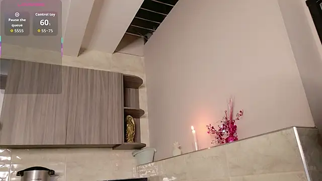 Catalina-Malave online show from 28, 10, 2025