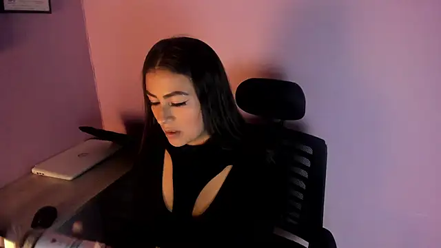 Snapshot of Zairaa_Fox chatting on 28, 11, 2025 Zairaa Fox online show from 28, 11, 2025