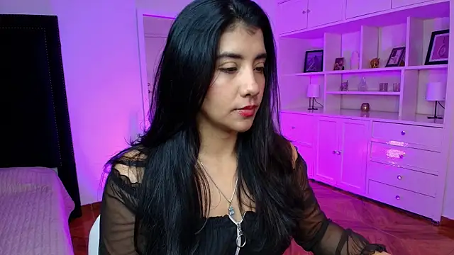 Snapshot of nina_moen chatting on 3, 10, 2025 nina moen online show from 3, 10, 2025