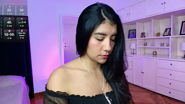 Snapshot of nina_moen chatting on 7, 10, 2025 nina moen online show from 7, 10, 2025