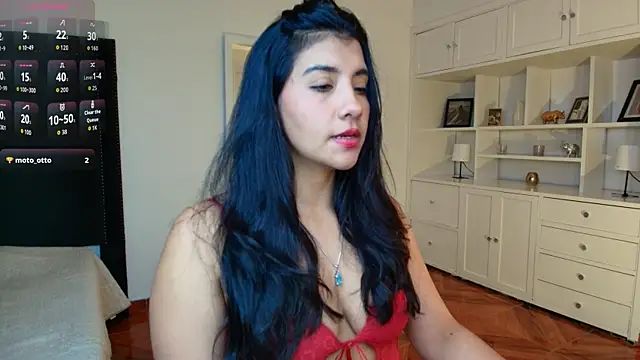 Snapshot of nina_moen chatting on 25, 11, 2025 nina moen online show from 25, 11, 2025