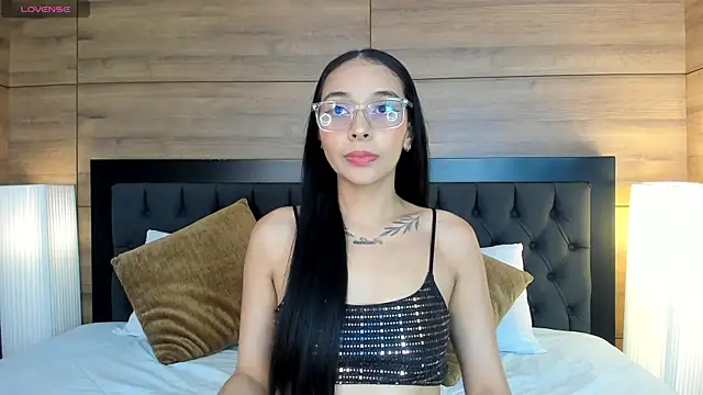 Roseaurora online show from 23, 3, 2026