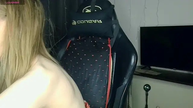 BabbbyFoxxx online show from 6, 4, 2026