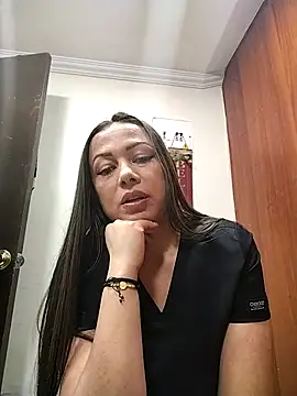 Snapshot of Madisson-04_ chatting on 11, 9, 2025 Madisson-04 online show from 11, 9, 2025