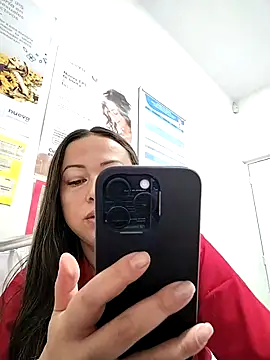 Snapshot of Madisson-04_ chatting on 15, 9, 2025 Madisson-04 online show from 15, 9, 2025