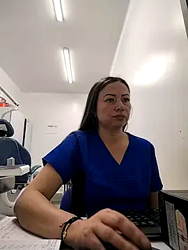 Snapshot of Madisson-04_ chatting on 30, 9, 2025 Madisson-04 online show from 30, 9, 2025