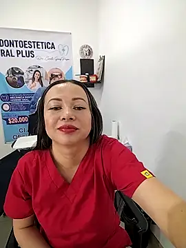 Snapshot of Madisson-04_ chatting on 14, 11, 2025 Madisson-04 online show from 14, 11, 2025