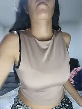 MiaForever1 online show from 12, 6, 2026