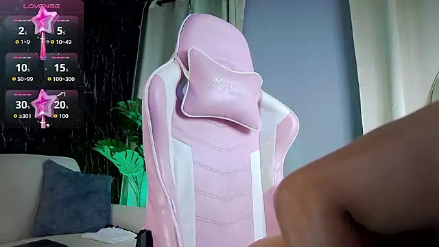 Emily Foxx01 online show from 28, 3, 2026