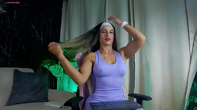 Emily Foxx01 online show from 28, 4, 2026