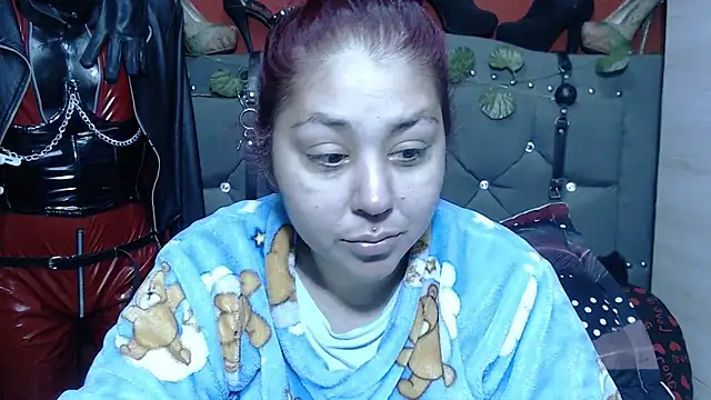 Snapshot of Evadiryxxx chatting on 12, 3, 2026 Evadiryxxx online show from 12, 3, 2026