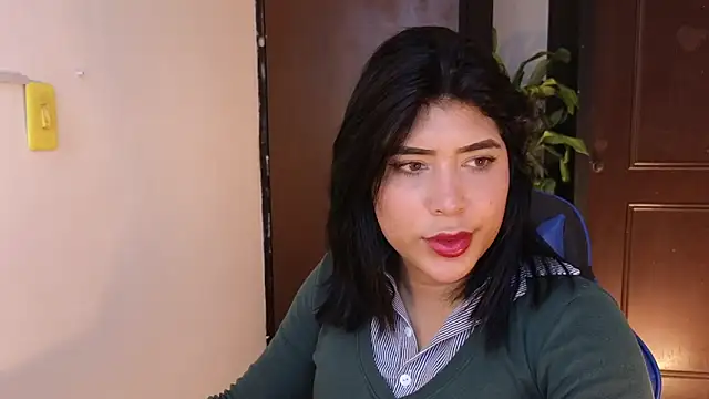 Snapshot of dahiana_marin chatting on 16, 6, 2026 dahiana marin online show from 16, 6, 2026