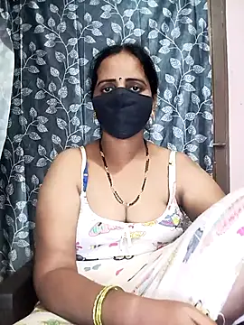 Snapshot of Mee_harini-telugupilla chatting on 9, 9, 2025 Mee harini-telugupilla online show from 9, 9, 2025