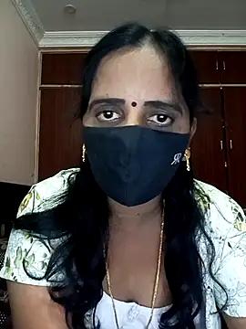 Snapshot of Mee_harini-telugupilla chatting on 10, 10, 2025 Mee harini-telugupilla online show from 10, 10, 2025