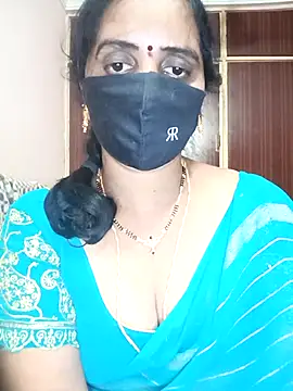 Snapshot of Mee_harini-telugupilla chatting on 13, 10, 2025 Mee harini-telugupilla online show from 13, 10, 2025