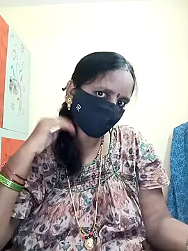 Snapshot of Mee_harini-telugupilla chatting on 18, 10, 2025 Mee harini-telugupilla online show from 18, 10, 2025