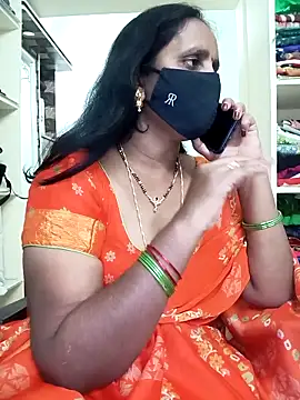 Snapshot of Mee_harini-telugupilla chatting on 19, 10, 2025 Mee harini-telugupilla online show from 19, 10, 2025