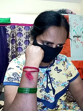 Snapshot of Mee_harini-telugupilla chatting on 15, 12, 2025 Mee harini-telugupilla online show from 15, 12, 2025