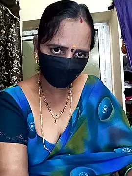 Snapshot of Mee_harini-telugupilla chatting on 17, 12, 2025 Mee harini-telugupilla online show from 17, 12, 2025