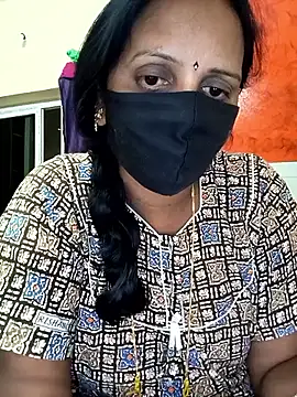 Snapshot of Mee_harini-telugupilla chatting on 1, 2, 2026 Mee harini-telugupilla online show from 1, 2, 2026