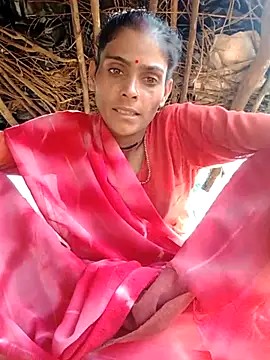 Snapshot of H_seema chatting on 5, 11, 2025 H seema online show from 5, 11, 2025