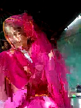 Snapshot of H_seema chatting on 4, 12, 2025 H seema online show from 4, 12, 2025