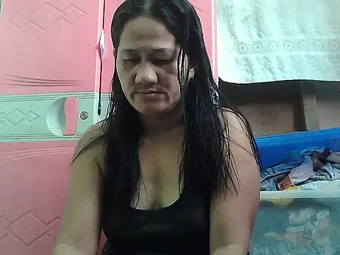 Snapshot of hotmama_063 chatting on 7, 10, 2025 hotmama 063 online show from 7, 10, 2025