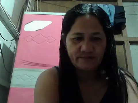 Snapshot of hotmama_063 chatting on 21, 10, 2025 hotmama 063 online show from 21, 10, 2025