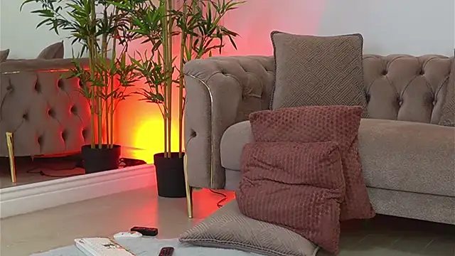 TifannyRay online show from 5, 6, 2026