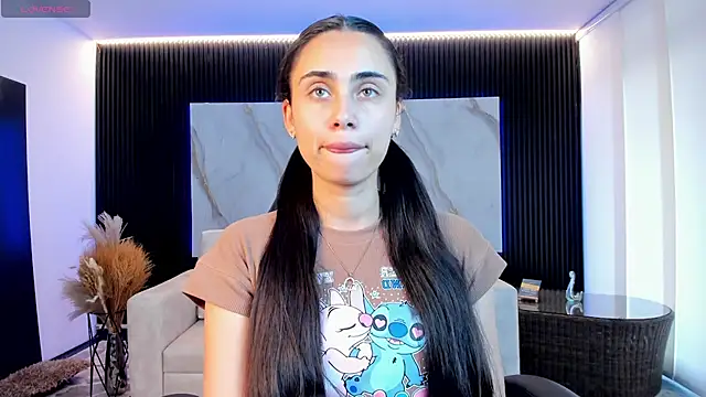 sofiapalacioss online show from 25, 2, 2026