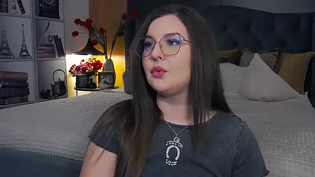 Snapshot of Mia_Swano chatting on 24, 11, 2025 Mia Swano online show from 24, 11, 2025