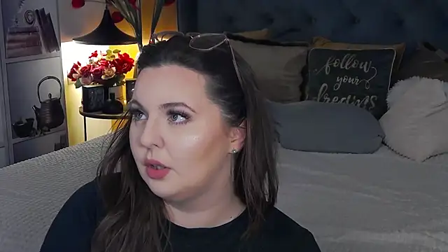 Snapshot of Mia_Swano chatting on 28, 11, 2025 Mia Swano online show from 28, 11, 2025