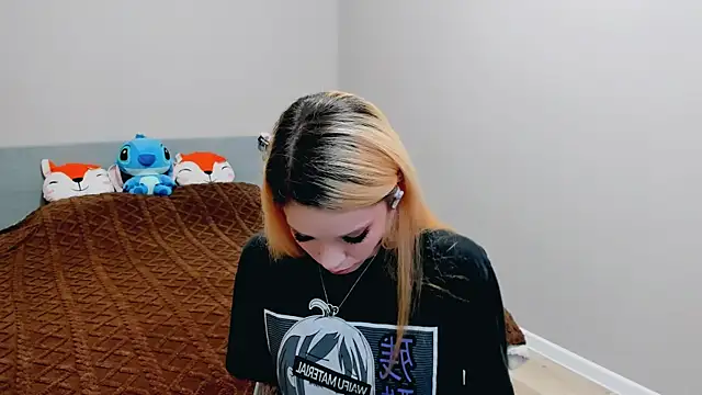 Kitten Alissa online show from 9, 10, 2025